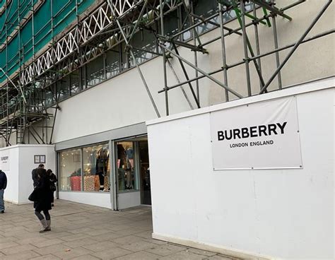 burberry london pret|Burberry factory shop London online.